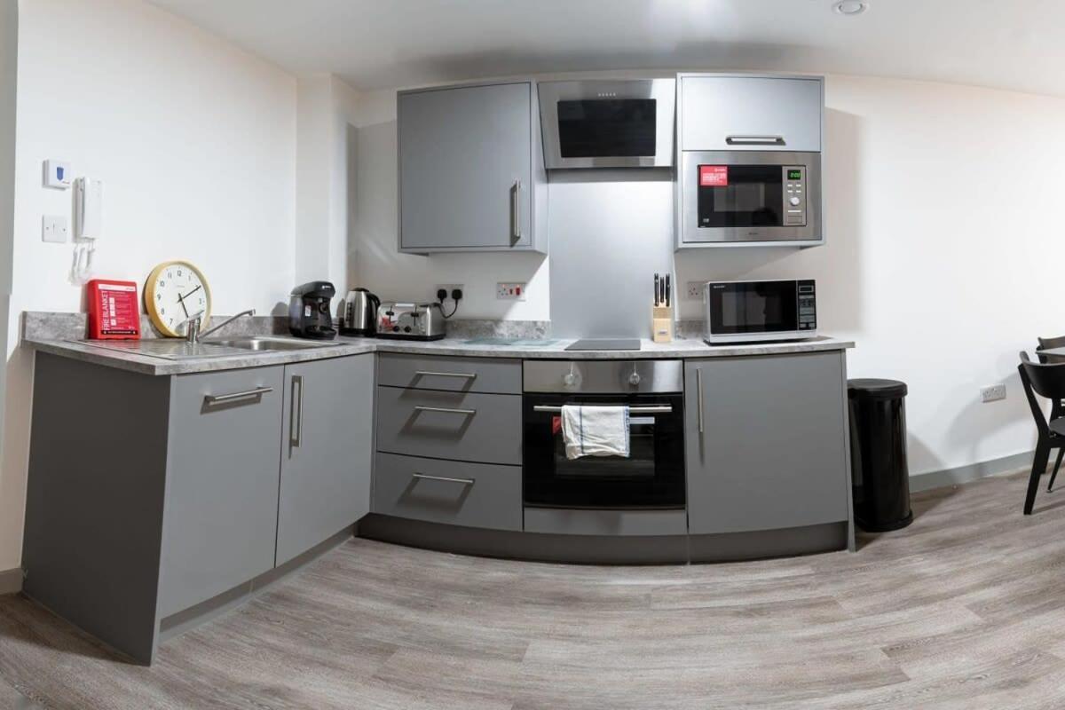 Contemporary 1 Bed Apartment In Central 리버풀 외부 사진